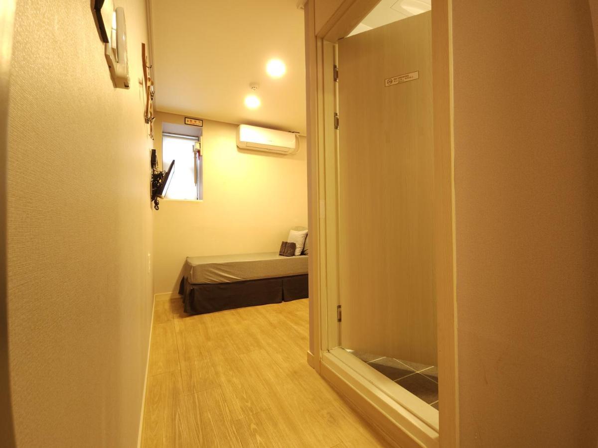 Oyo Hostel Myeongdong 1 Seoel Buitenkant foto
